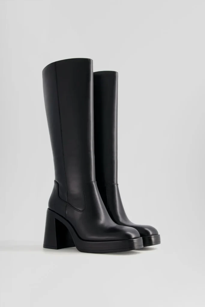 چکمه های زنانه پاشنه دار برشکا اورجینال Bershka boots